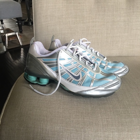 Nike Shoes - NIKE Shox